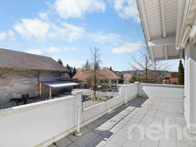 Stilvolles Mehrgenerationenhaus mit Terrasse und viel Privatsphäre image 9