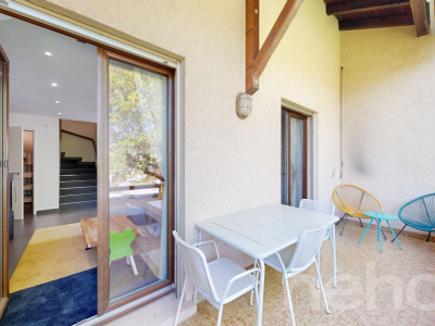 Duplex en attique rénové en Terre Sainte aux volumes généreux image 9