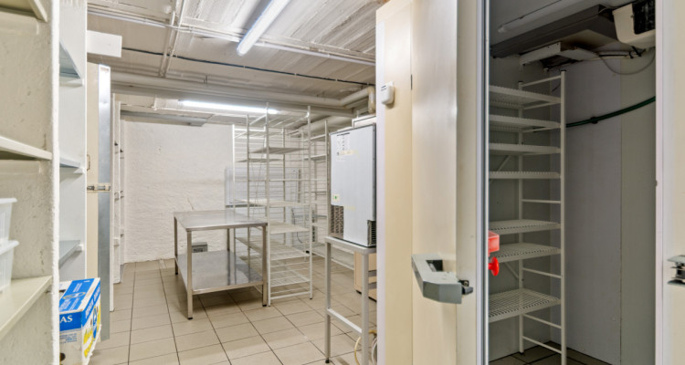 IMMEUBLE MIXTE – FLEURIER CENTRE image 18