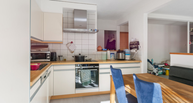 Opportunité à saisir !!! 4.5 pces avec vue !!!  image 3