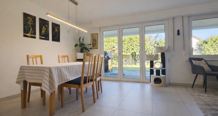 Élégante villa familiale avec grand jardin plat et fort potentiel à Founex image 6