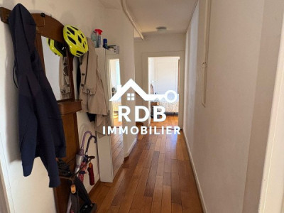 Appartement de 5,5 pièces au 2ème étage sans ascenseur situé à Orbe 1350 image 11