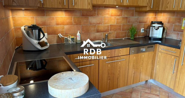 Appartement de 5,5 pièces au 2ème étage sans ascenseur situé à Orbe 1350 image 6