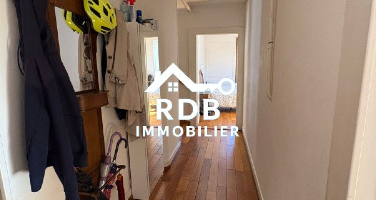 Appartement de 5,5 pièces au 2ème étage sans ascenseur situé à Orbe 1350 image 11