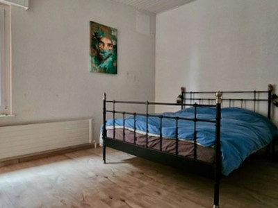 Authentique maison villageoise, Charme et volumes à Boveresse image 8