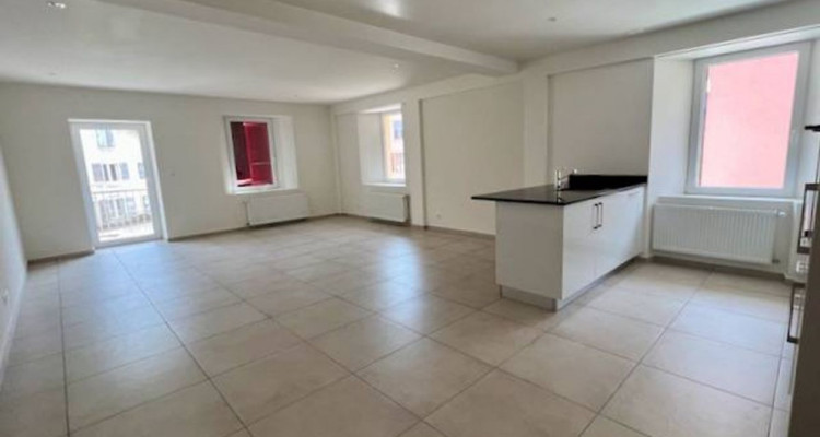 Appartement B - 2,5 pièces, avec balcon - Cadre agréable à Couvet image 7