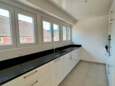 Appartement D - 2,5 pièces avec balcon et mezzanine - Cadre agréable à Couvet image 4