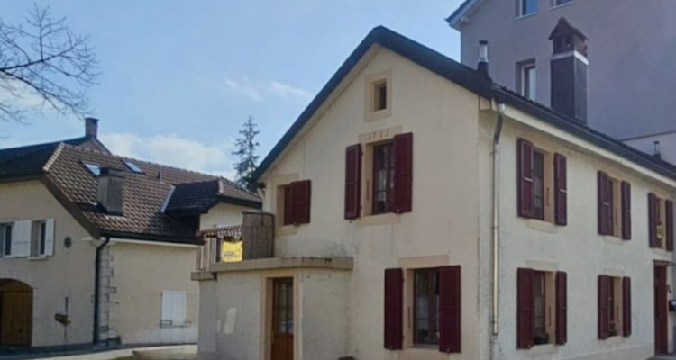 Charmante maison villageoise contiguë à Fleurier. image 2