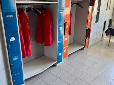 À louer - Local industriel 300 à 400 m² avec quais de chargement - Val-de-Travers image 5