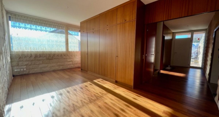  Faites une offre pour cette superbe villa dexception, avec vue sur le lac et les alpes image 10