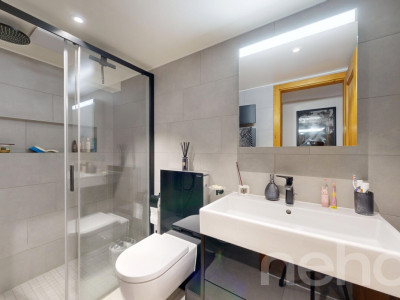 Maison villageoise avec terrasse et séjour cathédrale - Corsier image 9