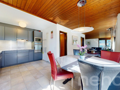 Haus mit einzigartiger Architektur und grossem Gartenparadies image 4