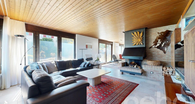 Haus mit einzigartiger Architektur und grossem Gartenparadies image 7