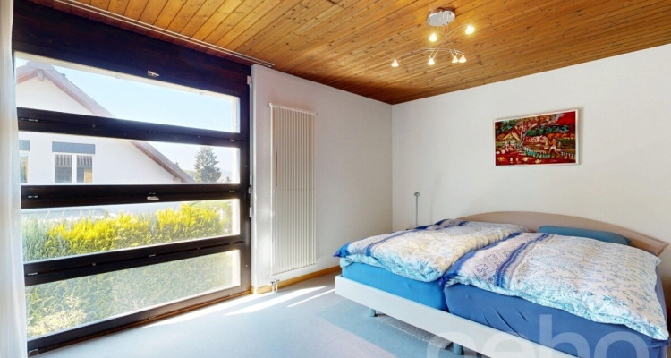 Haus mit einzigartiger Architektur und grossem Gartenparadies image 12