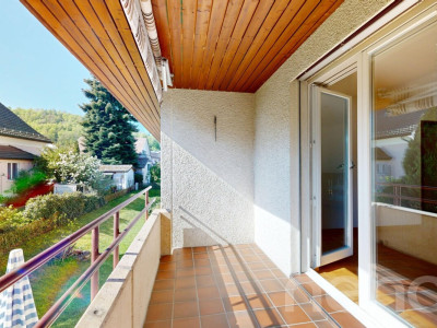 Grosszügige 5-Zimmer-Wohnung mit zwei Balkonen und Lift image 12