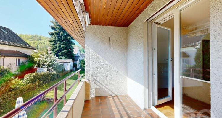 Grosszügige 5-Zimmer-Wohnung mit zwei Balkonen und Lift image 12