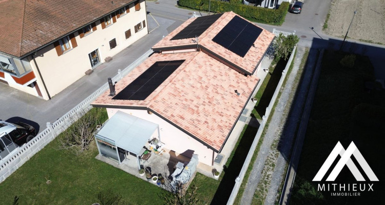 LOasis de Saxon : Ensoleillement exceptionnel et Volumes Généreux image 2