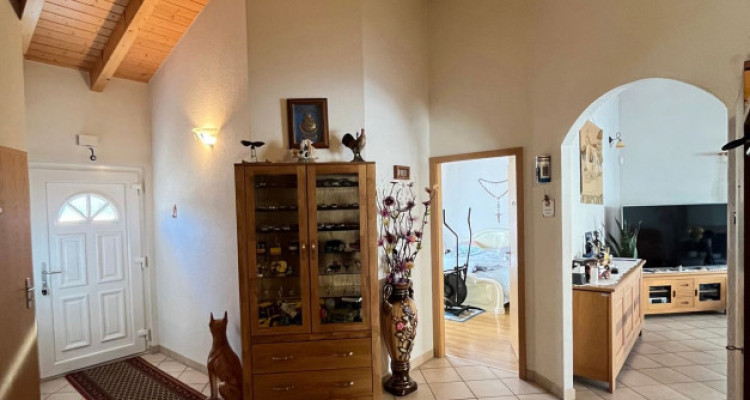 LOasis de Saxon : Ensoleillement exceptionnel et Volumes Généreux image 11