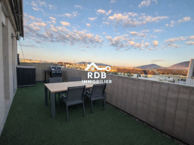 Appartement en duplex de 4,5 pièces au 7ème étage situé à Acacias 1227 image 7