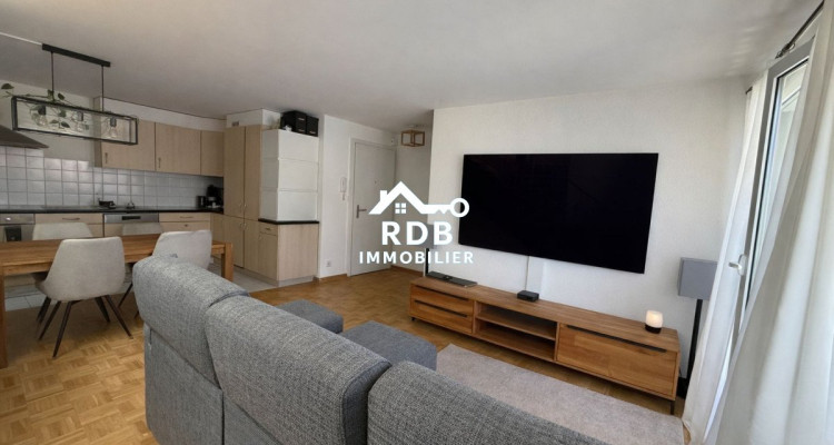 Appartement en duplex de 4,5 pièces au 7ème étage situé à Acacias 1227 image 4