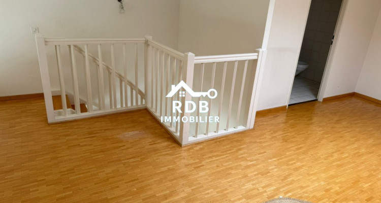 Appartement de 4,5 pièces au 8ème étage situé à Genève 1203 image 3