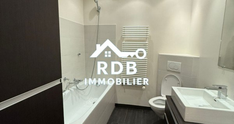 Appartement de 3 pièces au 3ème étage situé à Genève 1204 image 5