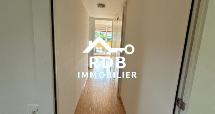 Appartement en duplex de 4,5 pièces au 1er étage situé à Onex 1213 image 4