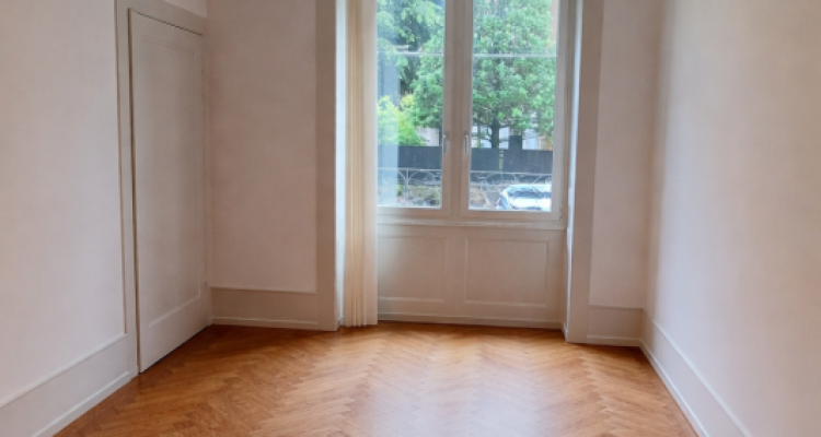 Superbe bureau de 3 pièces avec grande terrasse ? Centre de Neuchâtel image 2