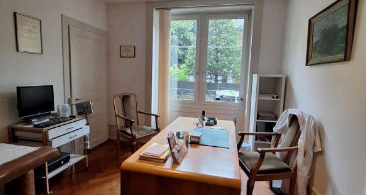 Superbe bureau de 3 pièces avec grande terrasse ? Centre de Neuchâtel image 6