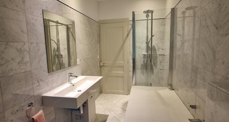 Superbe bureau de 3 pièces avec grande terrasse ? Centre de Neuchâtel image 8