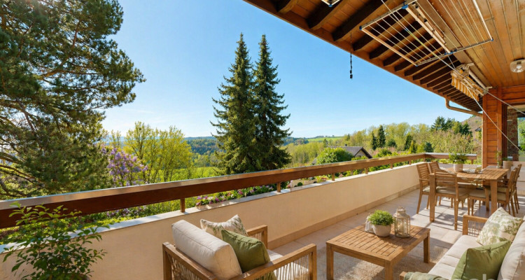 A 5 minutes dAubonne: grande villa nichée dans un écrin de verdure image 1