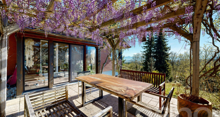 A 5 minutes dAubonne: grande villa nichée dans un écrin de verdure image 10