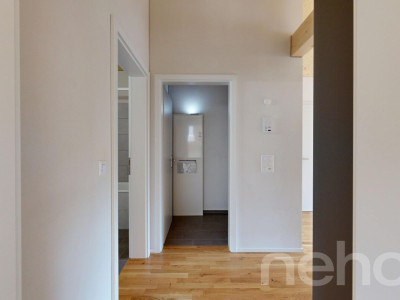 2.5-Zimmer-Attikawohnung mit Weitblick in Spiringen image 11