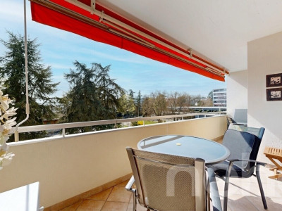 Bel appartement 4.5 pièces à Versoix, cadre paisible et calme image 1