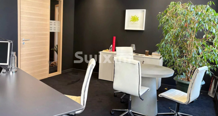 Adresse de prestige bureaux 220 m² Rue du Mont-Blanc image 4