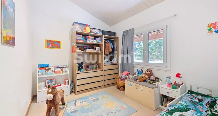 Joli chalet coeur de St-Cergue image 3