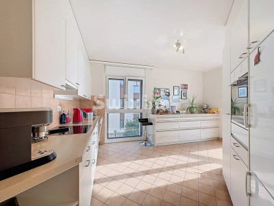 Superbe 4,5 pièces 130 m² baigné de lumière Duillier image 10