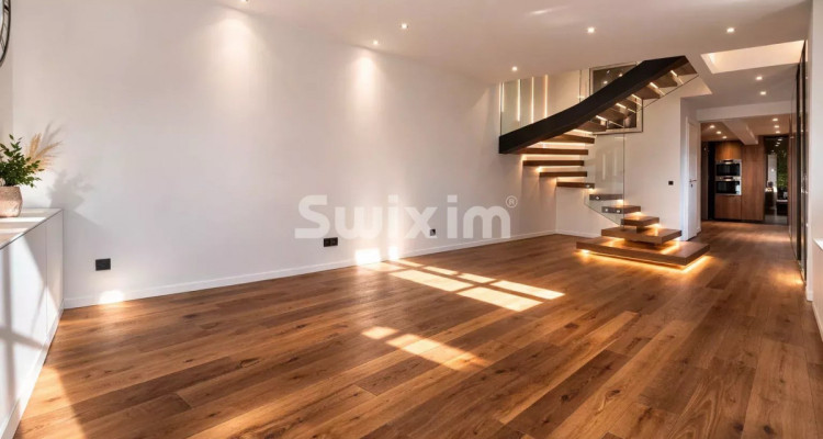 CONTEMPORARY ARCHITECT-DESIGNED VILLA NESTLED IN AN AUTHENTIC VILLAGE HOUSE image 13