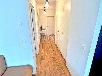 EXCLUSIVE - Aux Celliers, a bright 4-room apartment with large waterfront terrace image 7