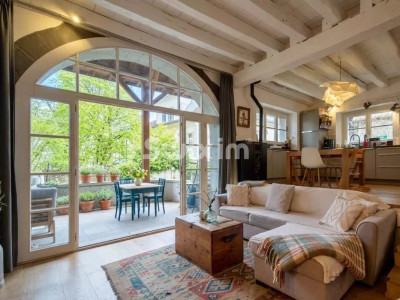 Exclusive: Bright 5-room village house eligible for CASATAX, with terrace, garage, and great character image 2