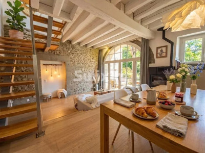 Exclusive: Bright 5-room village house eligible for CASATAX, with terrace, garage, and great character image 1