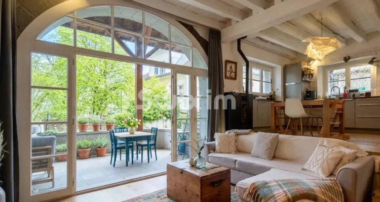 Exclusive: Bright 5-room village house eligible for CASATAX, with terrace, garage, and great character image 2