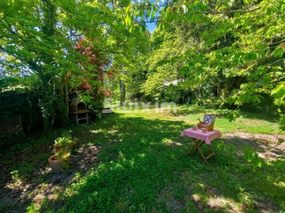 Large village house in Dardagny with garden image 12