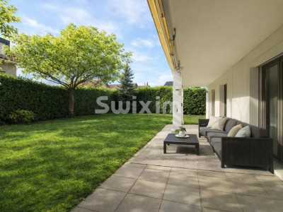 Vaste rez-de-jardin occupant seul son étage image 6