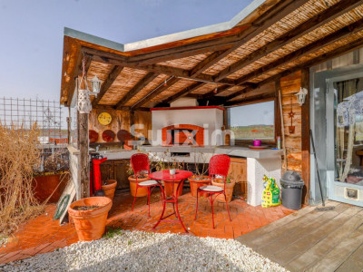 Loft industriel unique 220m² · Complexe mixte générateur de revenus · Rendement jusquà 7.09% image 2