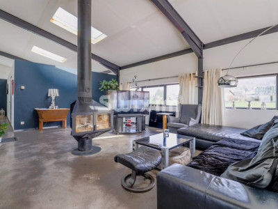 Loft industriel unique 220m² · Complexe mixte générateur de revenus · Rendement jusquà 7.09% image 4