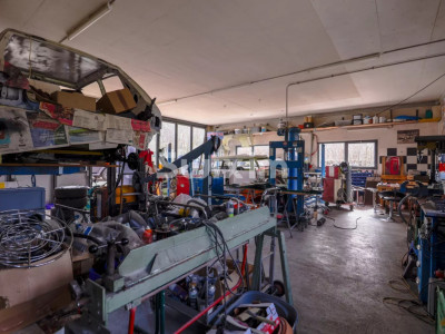 Loft industriel unique 220m² · Complexe mixte générateur de revenus · Rendement jusquà 7.09% image 8