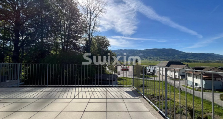 Exclusivité ! Superbe attique avec une vue dégagée sur les montagnes ! image 6