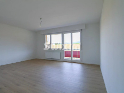 Palézieux · 2.5p entièrement rénové · Balcon vue champs · CHF 465000.- image 3