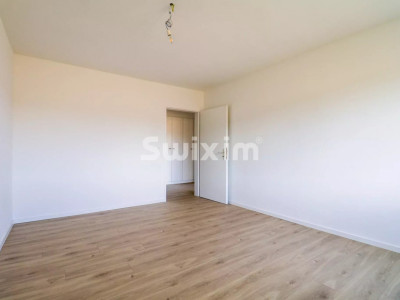 Palézieux · 2.5p entièrement rénové · Balcon vue champs · CHF 465000.- image 4